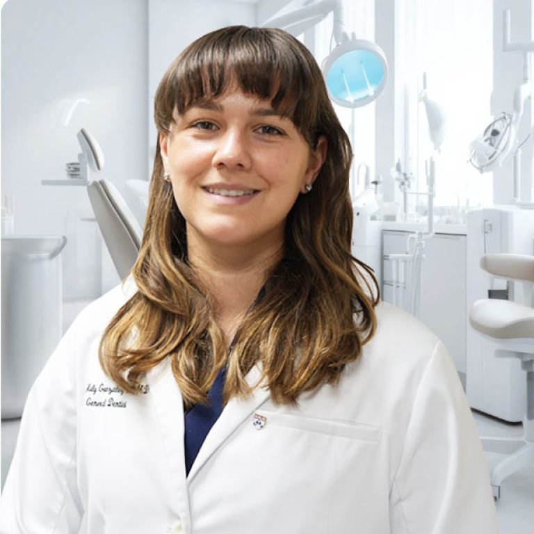 Dr. Mileidy Gonzalez general dentist in Miami at Aponte Dental Corp